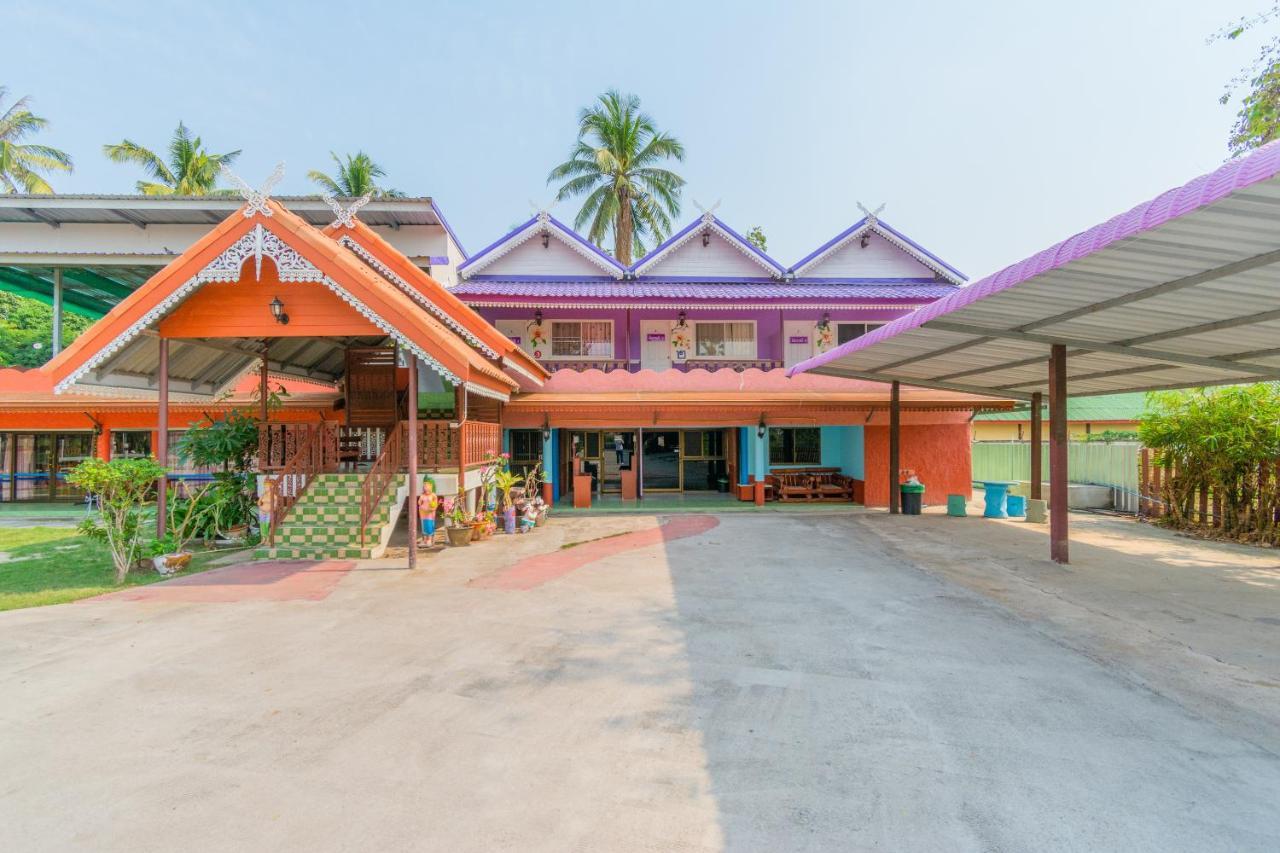 Oyo 712 Baandin Resort Phetchaburi Zewnętrze zdjęcie